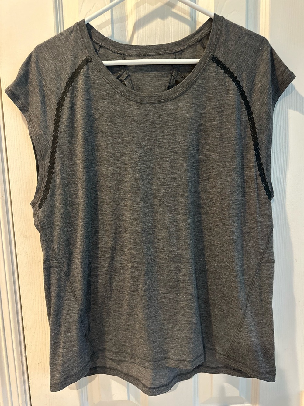 Lululemon Stop Drop & Squat Short Sleeve Heathered Grey size 10